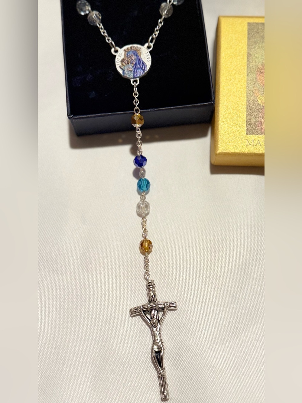MONDO CATTOLICO Italy Mary Mater Ecclesiae Crystal Rosary Necklace
